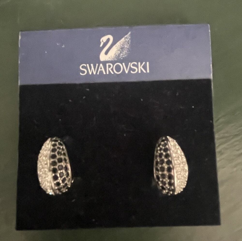 Vintage Swarovski Clip On Earrings Signed Jewelry Black And White New